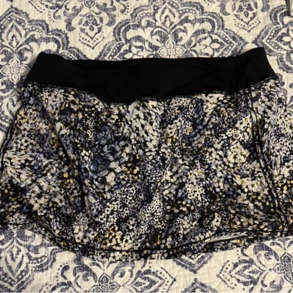 Lululemon floral skirt